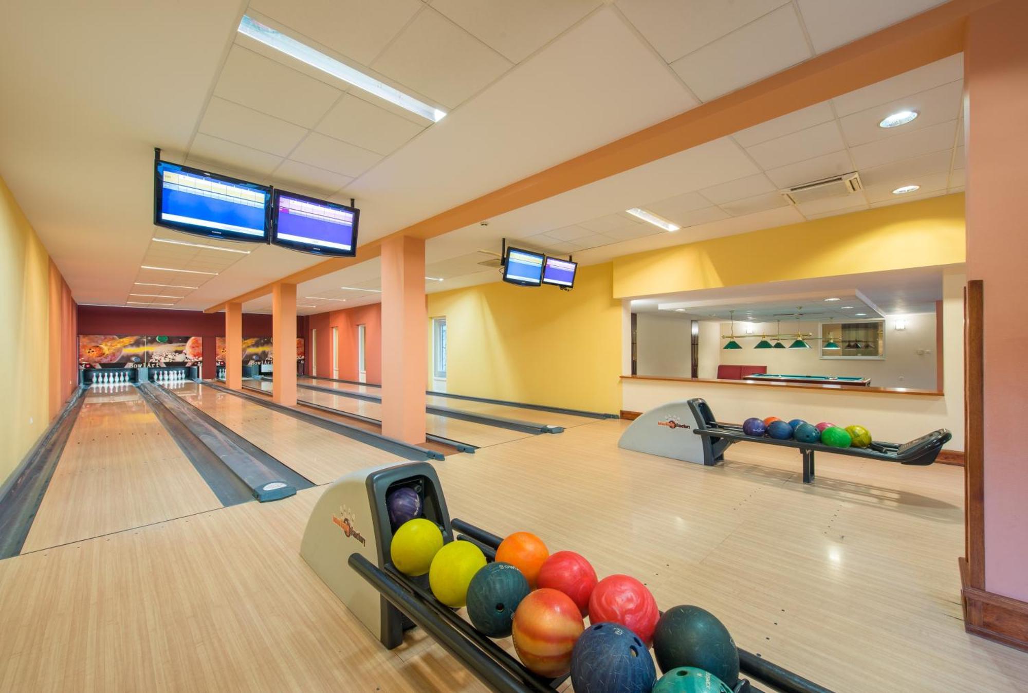 Parád Erzsebet Park Hotel מראה חיצוני תמונה