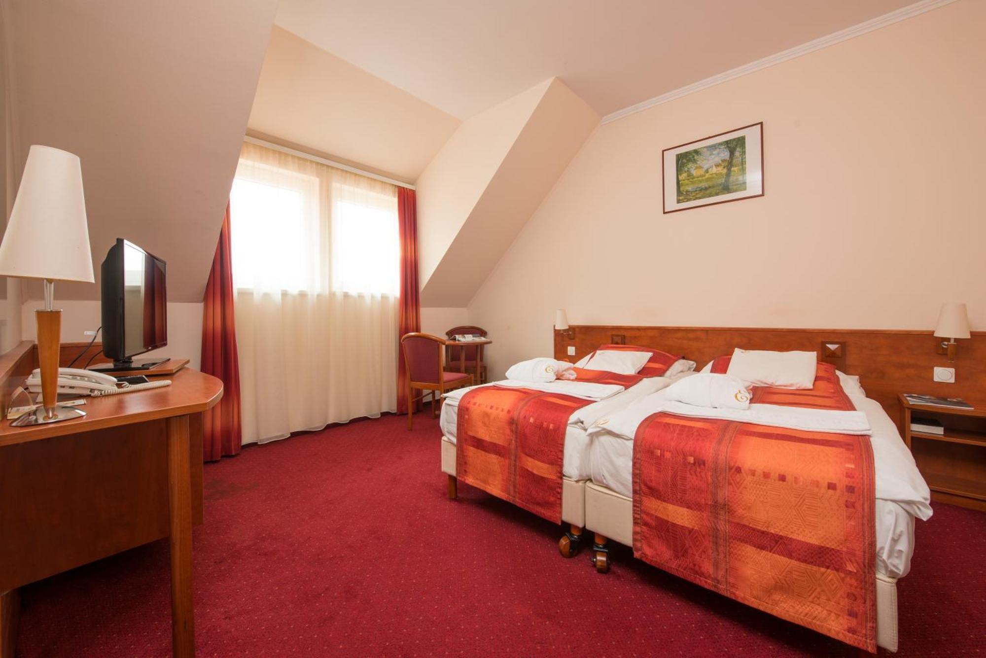 Parád Erzsebet Park Hotel חדר תמונה