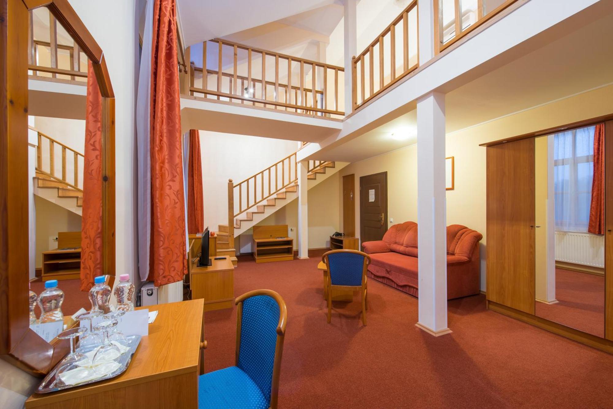 Parád Erzsebet Park Hotel מראה חיצוני תמונה